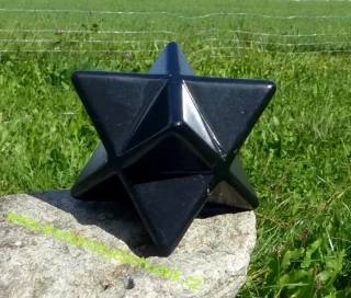MERKABA ZE ŠUNGITU - leštěná 9 cm